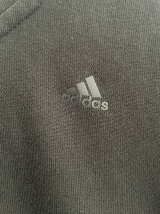 Chaqueta Adidas con capucha negra Talla XL