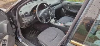 Mercedes-Benz Clase C 2004