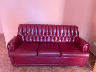 Sofá vintage piel rojo