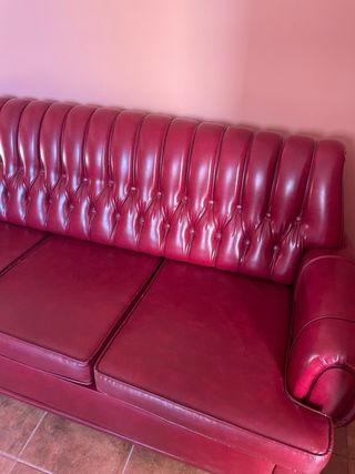 Sofá vintage piel rojo