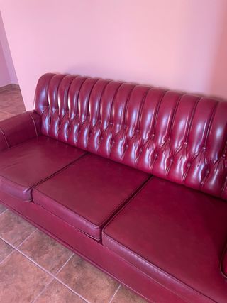 Sofá vintage piel rojo
