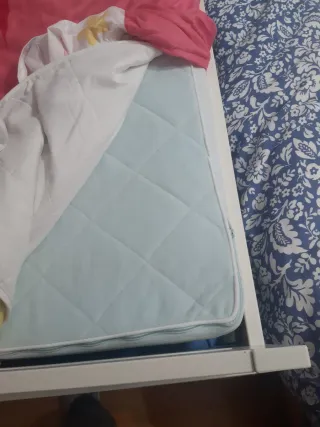 2 camas+2 colchones infantiles Kritter ikea