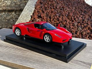 Ferrari Enzo 1:18 Hot Wheels Vermelho