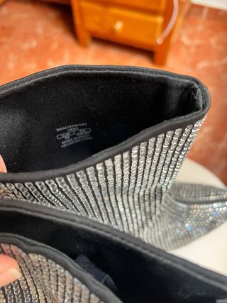 Bolso negro tachuelas Stradivarius