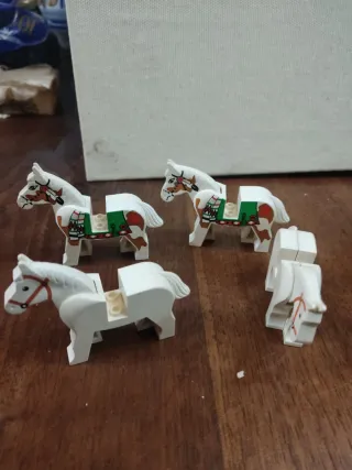 4 Caballos Lego Blancos 6.5cm