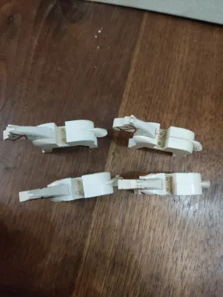 4 Caballos Lego Blancos 6.5cm