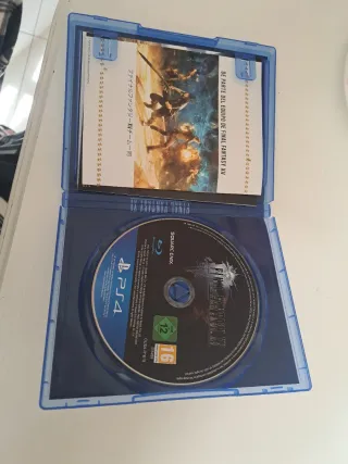 PlayStation 4 +  2 mandos + Final Fantasy XV