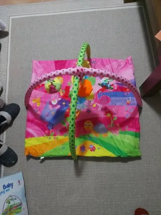 Manta de actividades para bebé