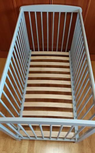 Cuna madera bebé