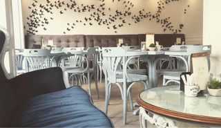 Mesas y Sillas Estilo Bistró 3 sillas con mesa