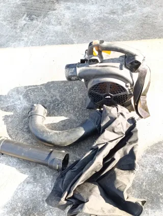 Soplador y Recogedor McCulloch GBV 322