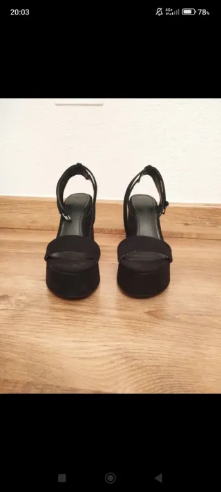 Zapatos de tacón Bershka negros talla 36