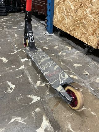 Patinete Freestyle Bestial Wolf Rojo