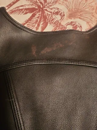 Chaleco Negro Cremallera Asimétrica