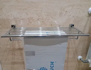 Toallero estantería frontal cromado