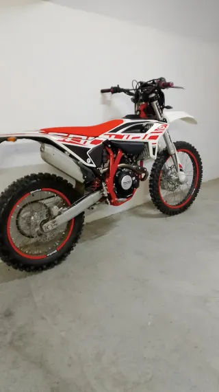 Beta RR 125 4T Moto Enduro