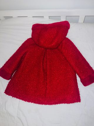Abrigo niña Mayoral rojo. Talla 24