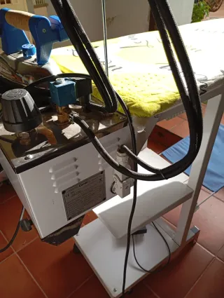 Centro de planchado Comel