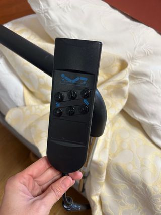 Cama articulada eléctrica beige con colchón