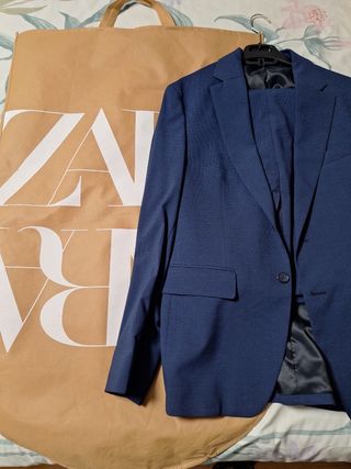 Traje de Hombre Zara Azul. Talla M.