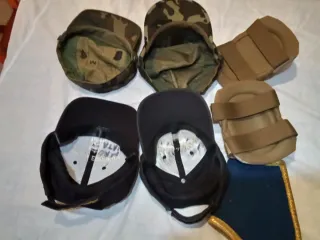Lote Gorras Militares y Parches