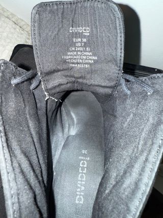 Botines negros de tacón con cordones