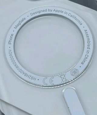 Funda Oficial apple transparente con MagSafe