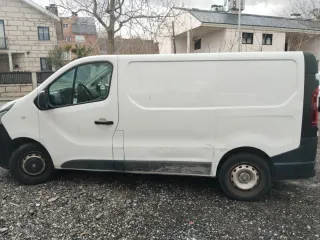 Renault Trafic 120 Caballos. Pegatina C