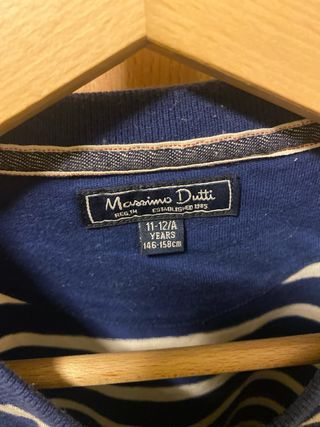 Camiseta rayas azul y blanca con parches