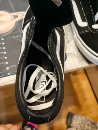 Vans Old Skool Negras y Blancas Nuevas