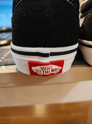 Vans Old Skool Negras y Blancas Nuevas