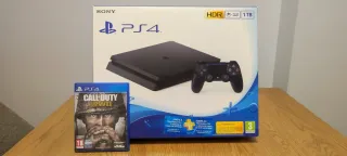 PS4 (PlayStation 4) Negra + Call of Duty