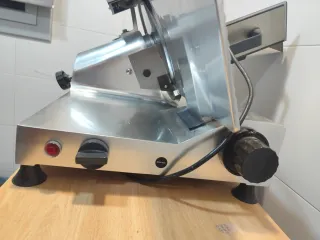 Cortadora de fiambre industrial