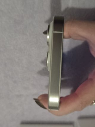 iPhone 15 Pro Negro/Plateado