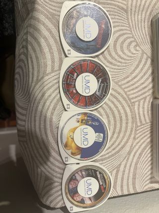 Lote 19 Juegos PSP UMD y 6 películas