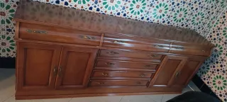 Mueble de salón de madera