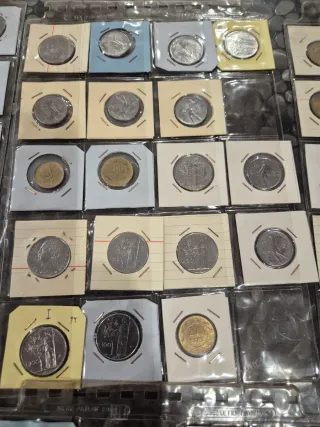 Collezione di 110 Monete Lire 200, 100, 50