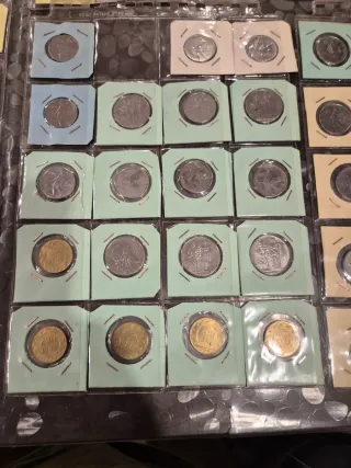 Collezione di 110 Monete Lire 200, 100, 50