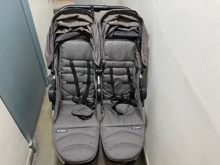 Silla gemelar Baby Monster con capazos y funda