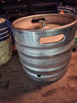 Barril de Cerveza Metálico