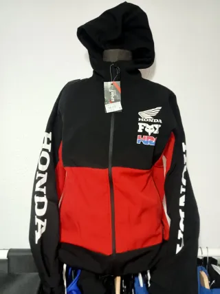 Chaqueta Yamaha Moto Negra y Azul