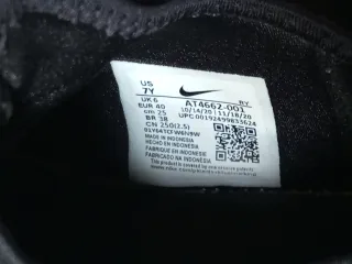 Zapatillas Nike Running Negras y Blancas