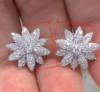 Pendientes Botón Flor Brillantes Plateado