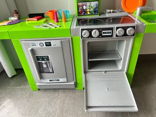 Cocinita infantil con luces y sonidos