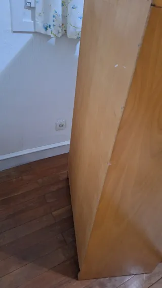 Cómoda de madera con 6 cajones