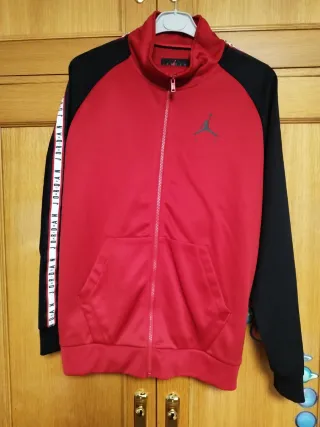 Chándal Jordan Talla L Rojo