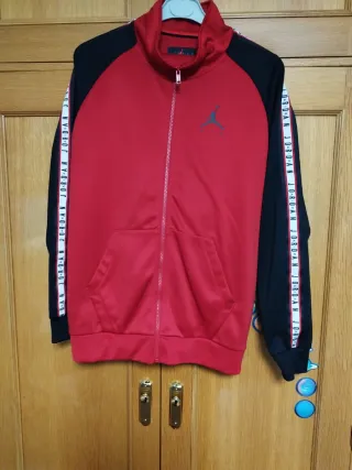 Chándal Jordan Talla L Rojo