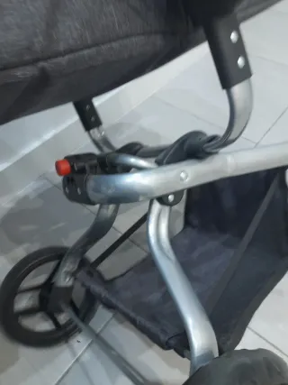 Cochecito de juguete plegable