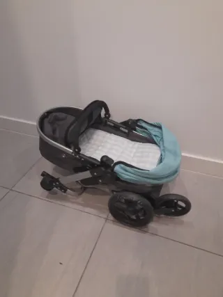 Cochecito de juguete plegable