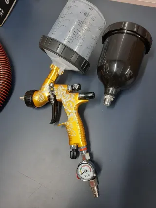 LOTE DE LIJADORA Y PISTOLA DE PINTAR PROFESIONAL